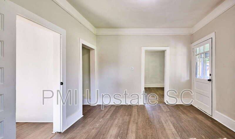 House for rent at 10 E Main St, Taylors, SC 29687