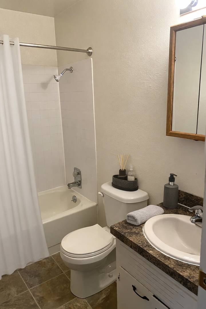 Apartment for rent at 211 Canyon Dr, Prosser, WA 99350