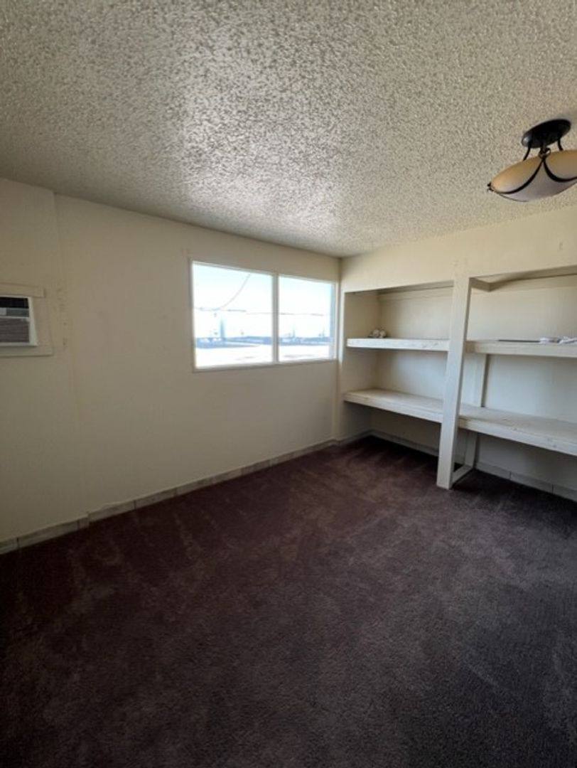 House for rent at 1092 E Hosking Ave, Bakersfield, CA 93307