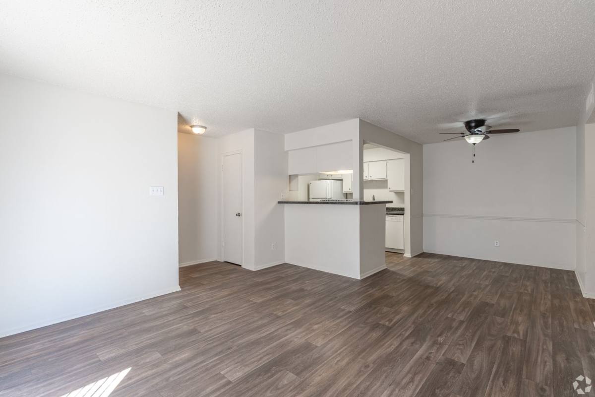 Apartment for rent at 202 Thigpen Dr, Tyler, TX 75703