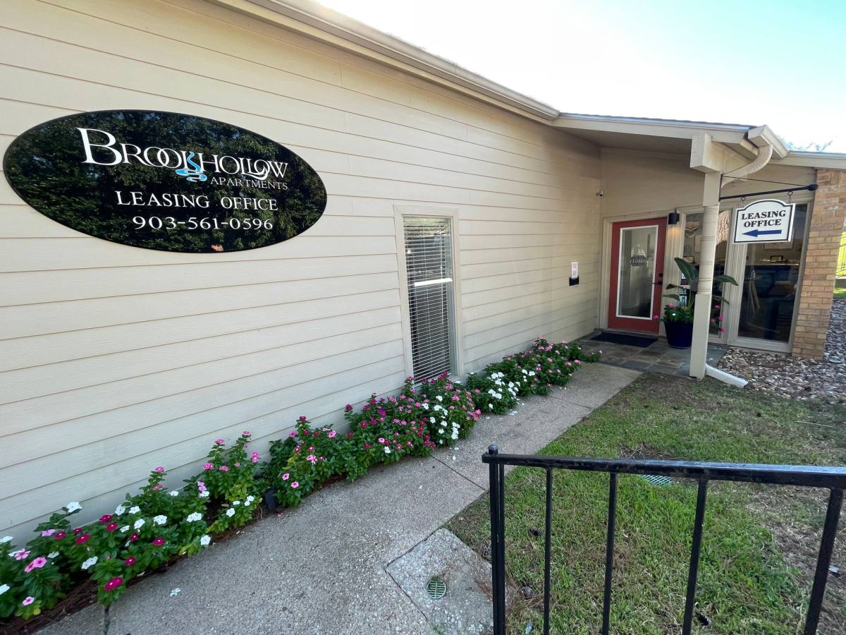 Apartment for rent at 202 Thigpen Dr, Tyler, TX 75703