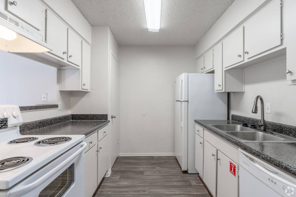 Apartment for rent at 202 Thigpen Dr, Tyler, TX 75703