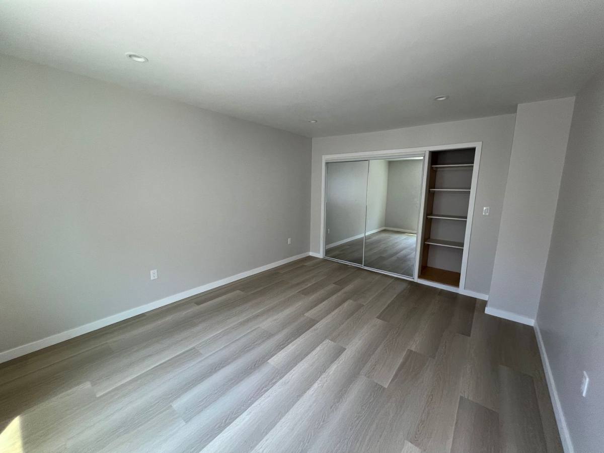 Apartment for rent at 617 W 51st St, Los Angeles, CA 90037