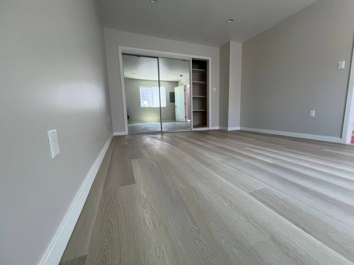 Apartment for rent at 617 W 51st St, Los Angeles, CA 90037