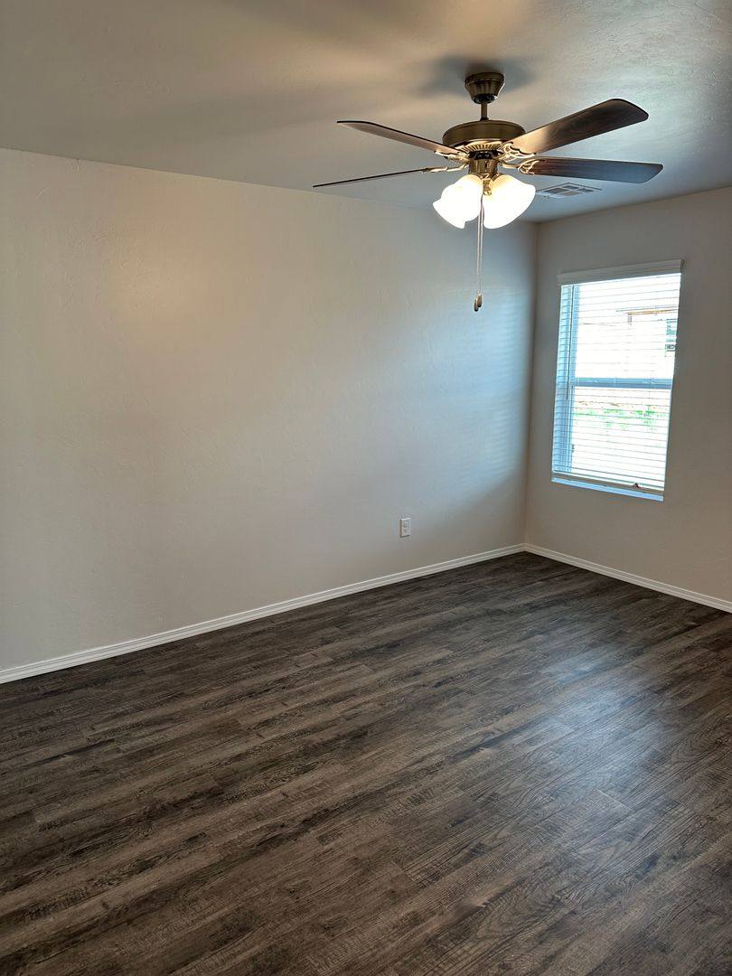 House for rent at 11628 Annette Dr, Yukon, OK 73099