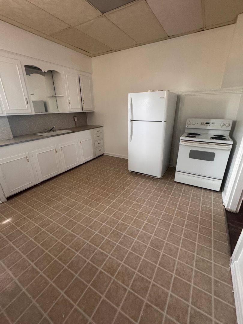 Apartment for rent at 710 Pennsylvania Ave, York, PA 17404
