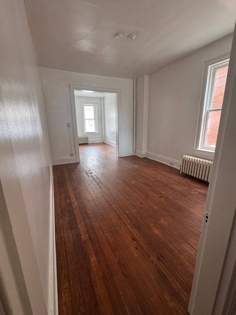Apartment for rent at 710 Pennsylvania Ave, York, PA 17404