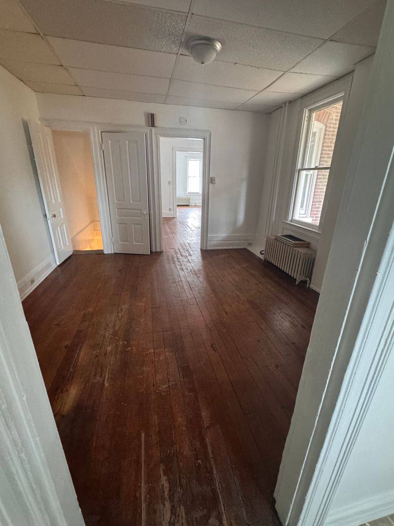 Apartment for rent at 710 Pennsylvania Ave, York, PA 17404