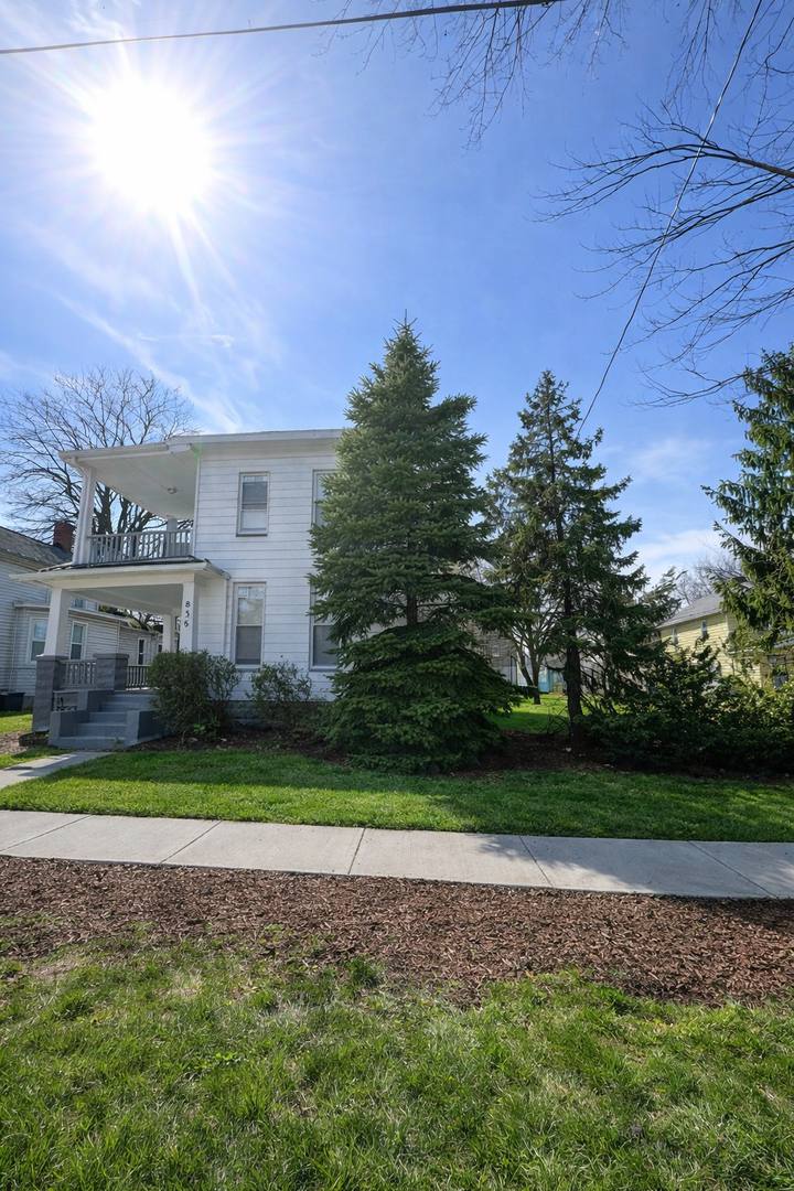 Apartment for rent at 836 E 156th St, Cleveland, OH 44110