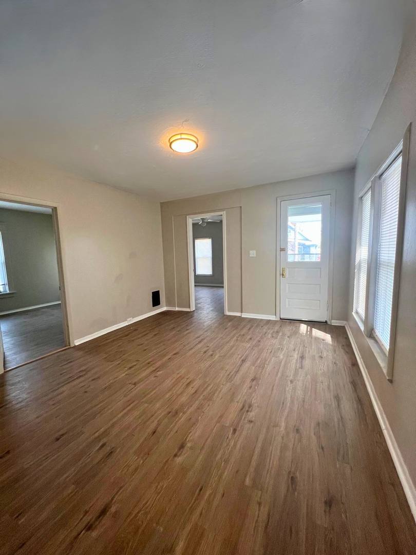 Apartment for rent at 836 E 156th St, Cleveland, OH 44110