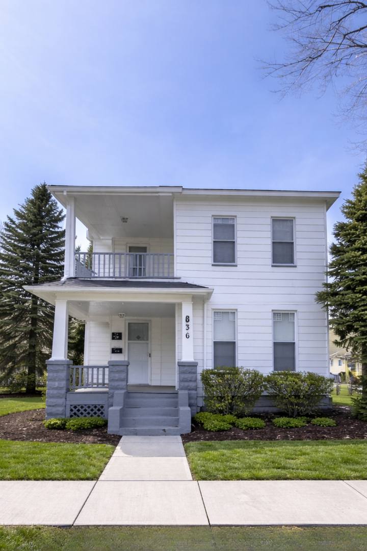 Apartment for rent at 836 E 156th St, Cleveland, OH 44110