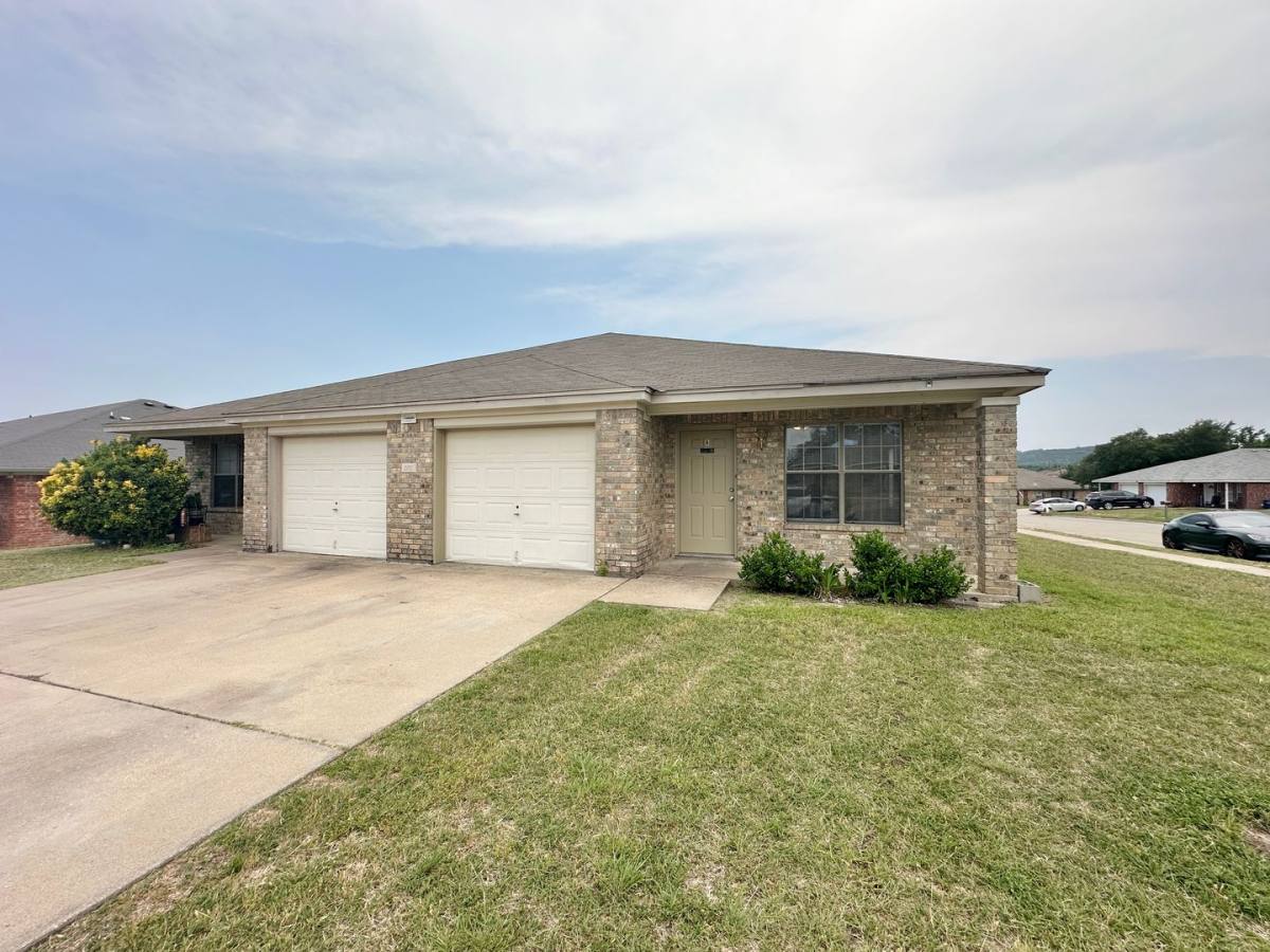 Townhouse for rent at 202 Janelle Dr, Copperas Cove, TX 76522