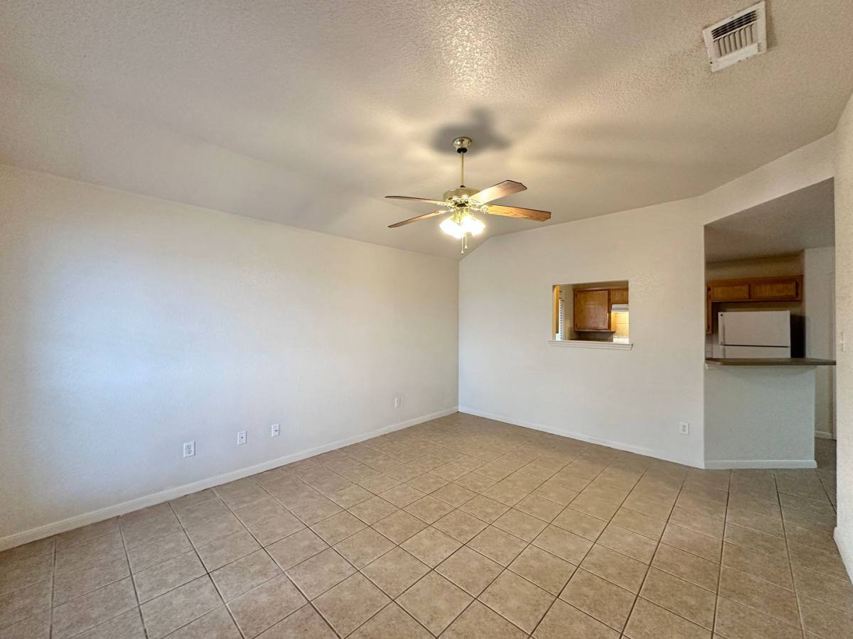 Townhouse for rent at 1111 Cinch Dr, Killeen, TX 76549