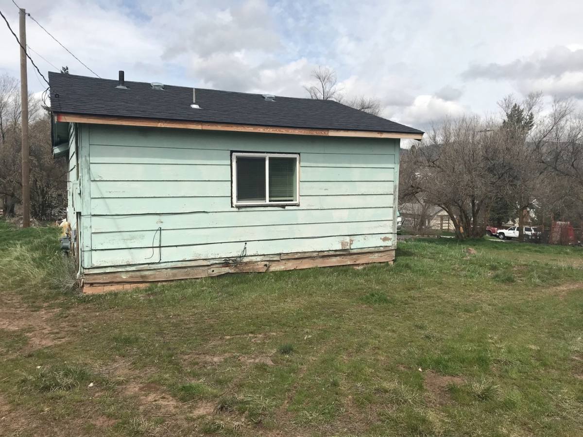 House for rent at 220 Doty, Klamath Falls, OR 97601