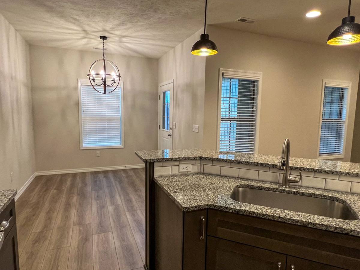 Townhouse for rent at 3021 W Cardinal St, Springfield, MO 65810