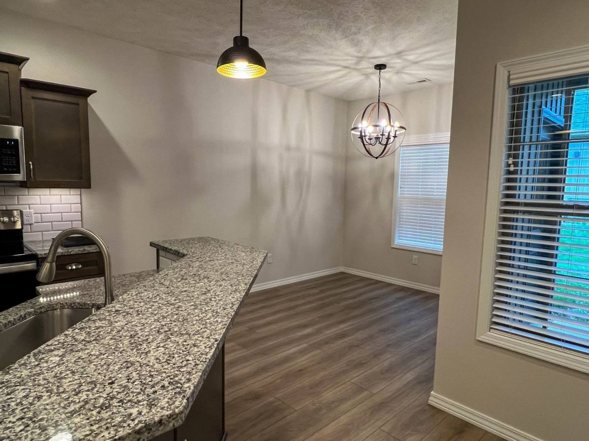 Townhouse for rent at 3021 W Cardinal St, Springfield, MO 65810