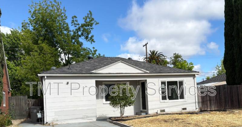 House for rent at 2623 Ensenada Way, Sacramento, CA 95815