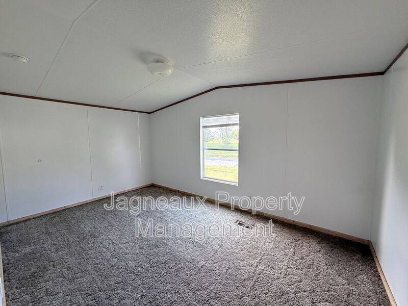 House for rent at 1914 Center St, Vinton, LA 70668
