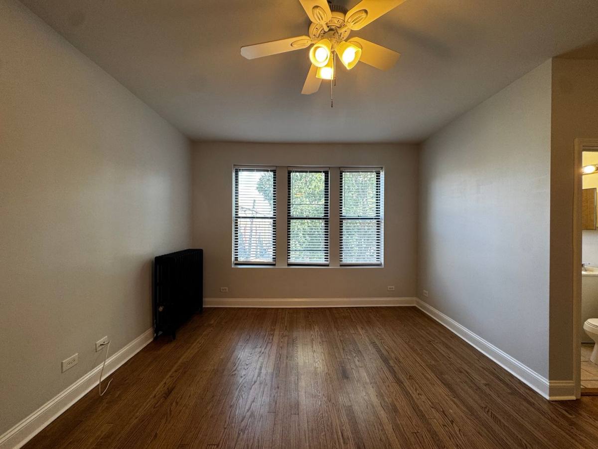 Apartment for rent at 1344 W Lunt Ave, Chicago, IL 60626
