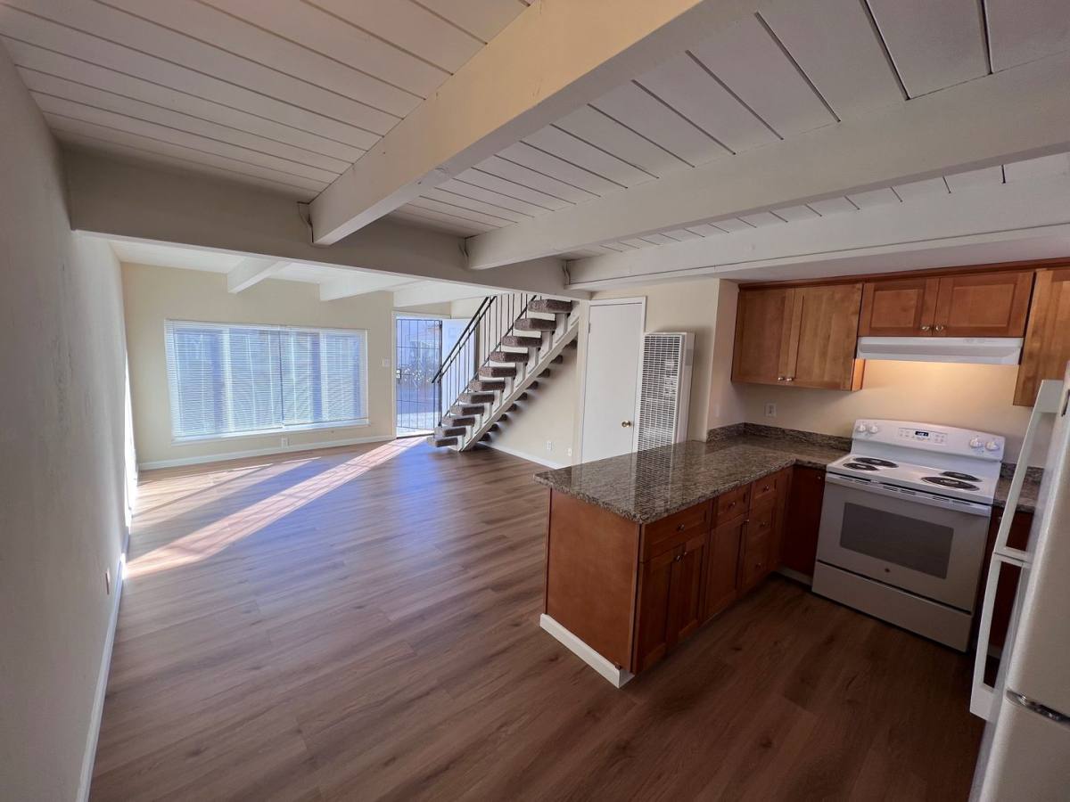 Apartment for rent at 934 Schafer Rd, Hayward, CA 94544