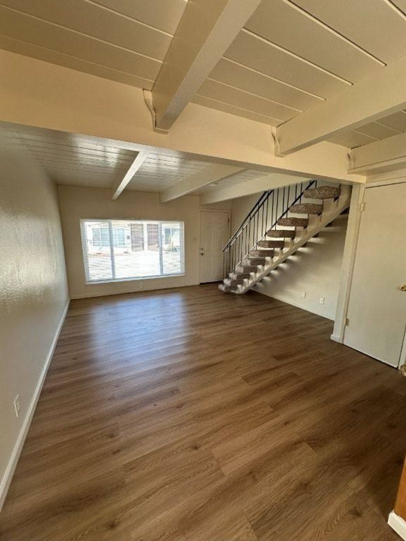 Apartment for rent at 934 Schafer Rd, Hayward, CA 94544