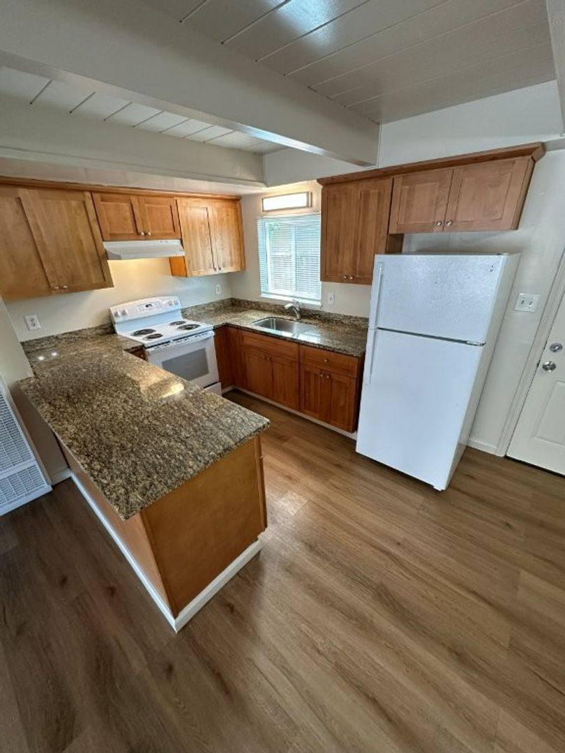 Apartment for rent at 934 Schafer Rd, Hayward, CA 94544