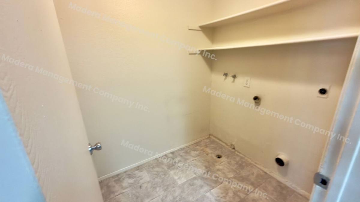 Apartment for rent at 301 S B St, Madera, CA 93638
