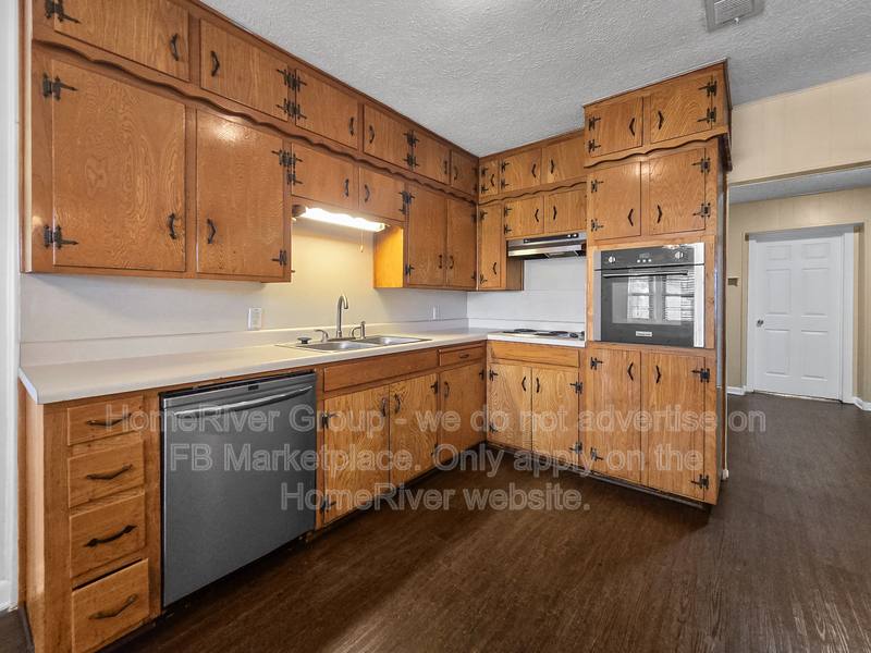 House for rent at 920 Yale St, Fort Worth, TX 76114