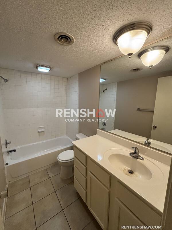 Condo for rent at 6620 Poplar Woods Circle S, Germantown, TN 38138