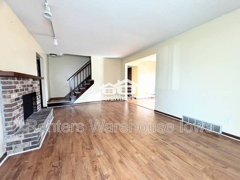 Apartment for rent at 4541 50th St, Des Moines, IA 50310