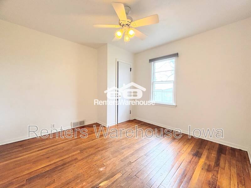 House for rent at 3287 Cumming Rd, Cumming, IA 50061