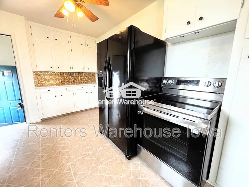 House for rent at 3287 Cumming Rd, Cumming, IA 50061
