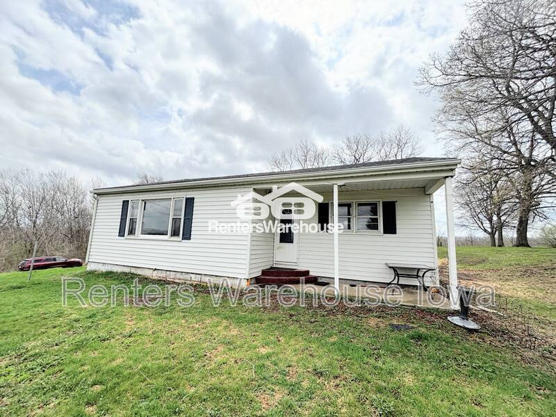 House for rent at 3287 Cumming Rd, Cumming, IA 50061