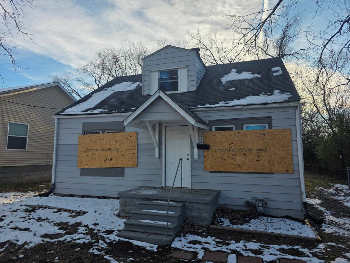 House for rent at 854 Mildred, East Saint Louis, IL 62206