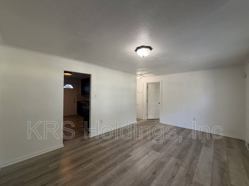 House for rent at 903 Freedom Ave, Portsmouth, VA 23701