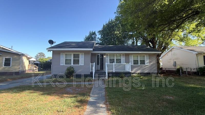 House for rent at 903 Freedom Ave, Portsmouth, VA 23701