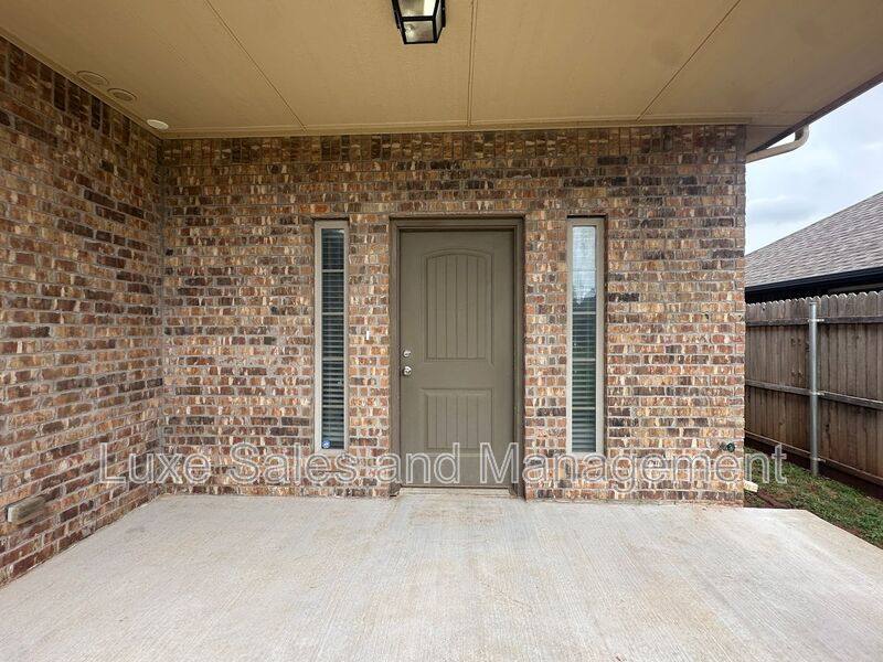House for rent at 8017 NW 160th Terrace, Edmond, OK 73013