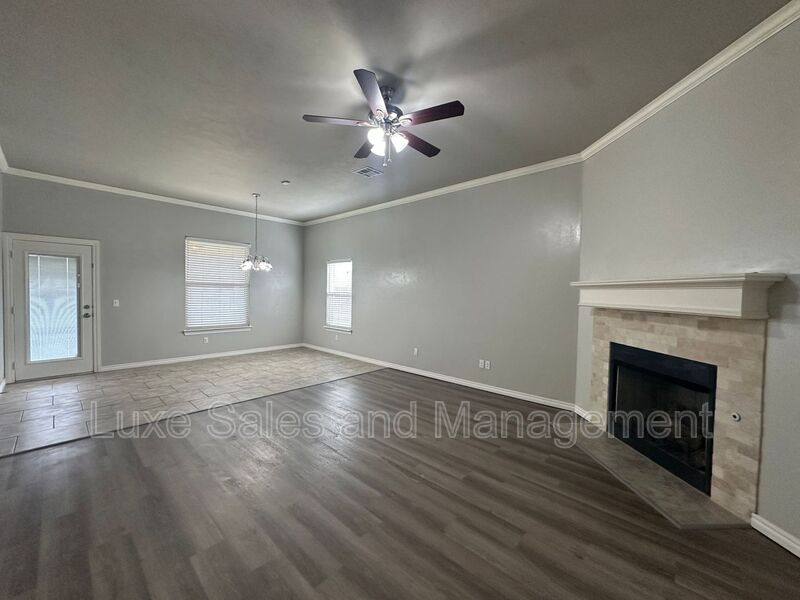 House for rent at 8017 NW 160th Terrace, Edmond, OK 73013