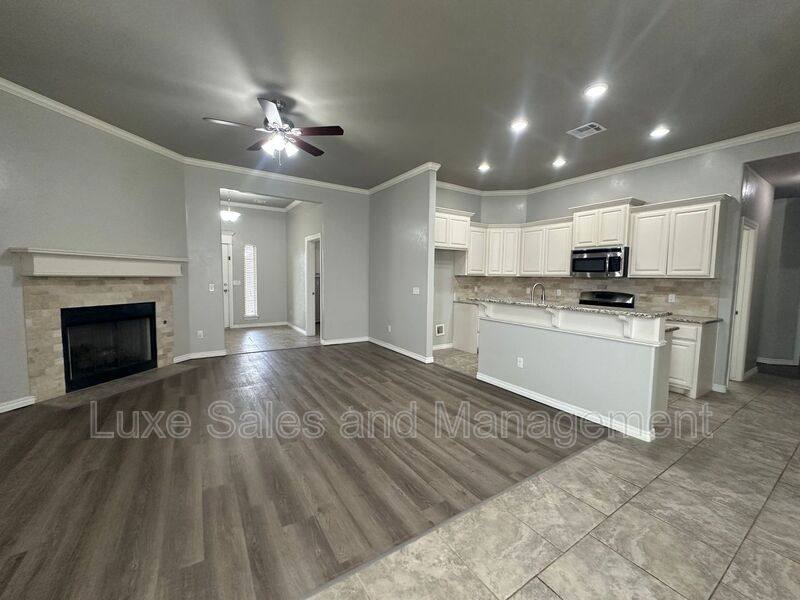 House for rent at 8017 NW 160th Terrace, Edmond, OK 73013