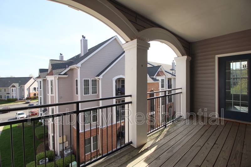 Condo for rent at 46598 Drysdale Terrace #303, Sterling, VA 20165