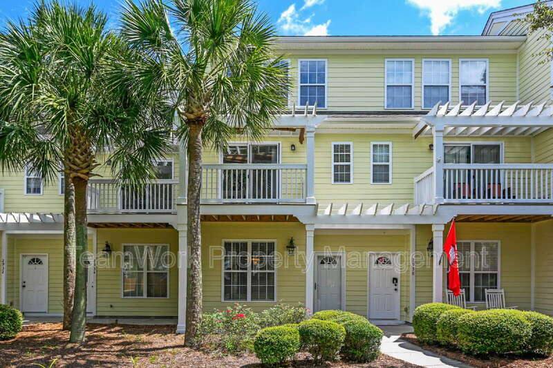 Townhouse for rent at 2936 Sugarberry Lane, Johns Island, SC 29455