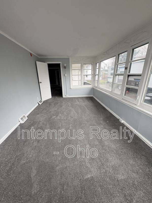 Apartment for rent at 7315 Guthrie Ave #1, Cleveland, OH 44102