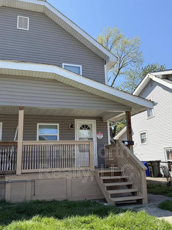 Townhouse for rent at 521 S Wayne Ave, Columbus, OH 43204