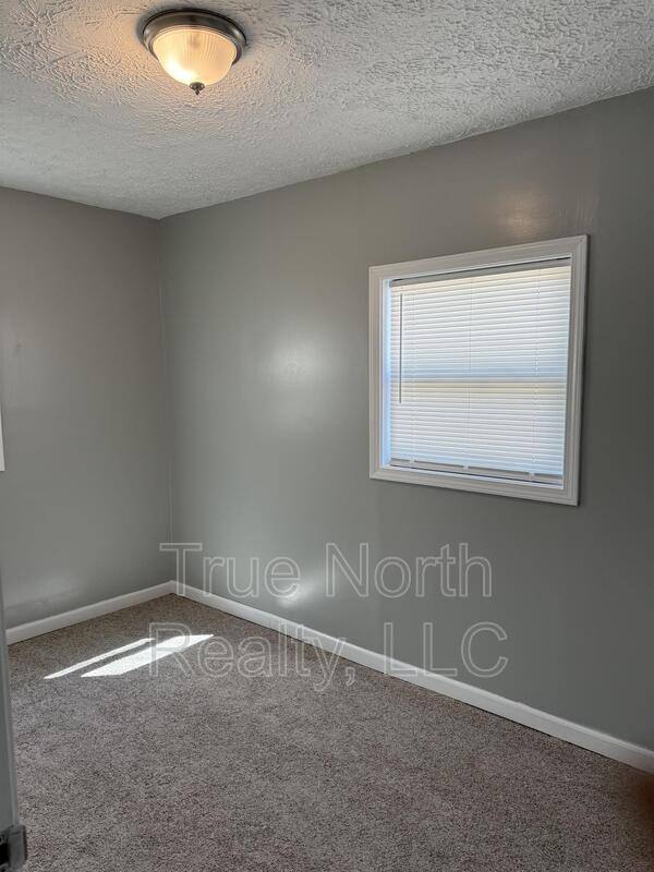 Townhouse for rent at 521 S Wayne Ave, Columbus, OH 43204
