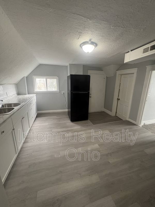Apartment for rent at 7315 Guthrie Ave #2, Cleveland, OH 44102
