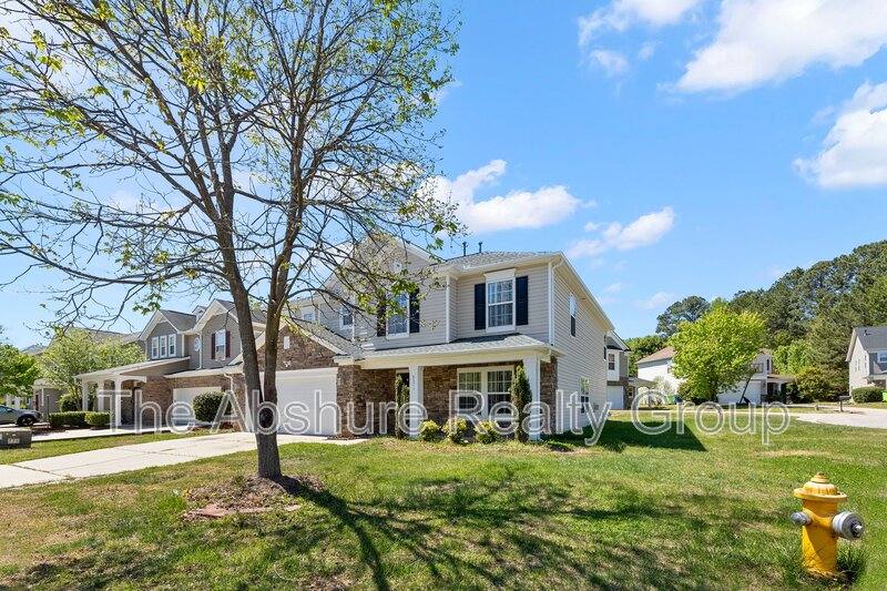 House for rent at 6571 Guard Hill Dr, Raleigh, NC 27610