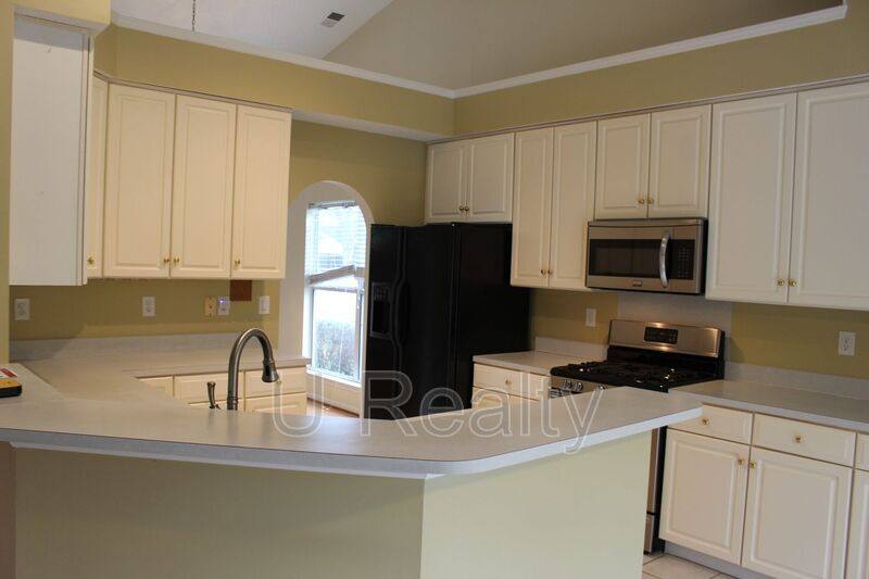 House for rent at 3010 Williams Station Rd, Matthews, NC 28105