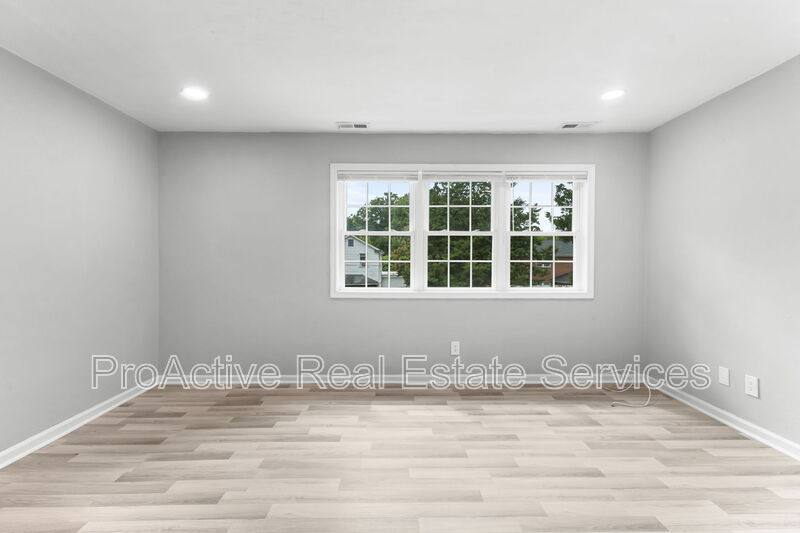 Apartment for rent at 1415 Commerce Ave #1, Chesapeake, VA 23324