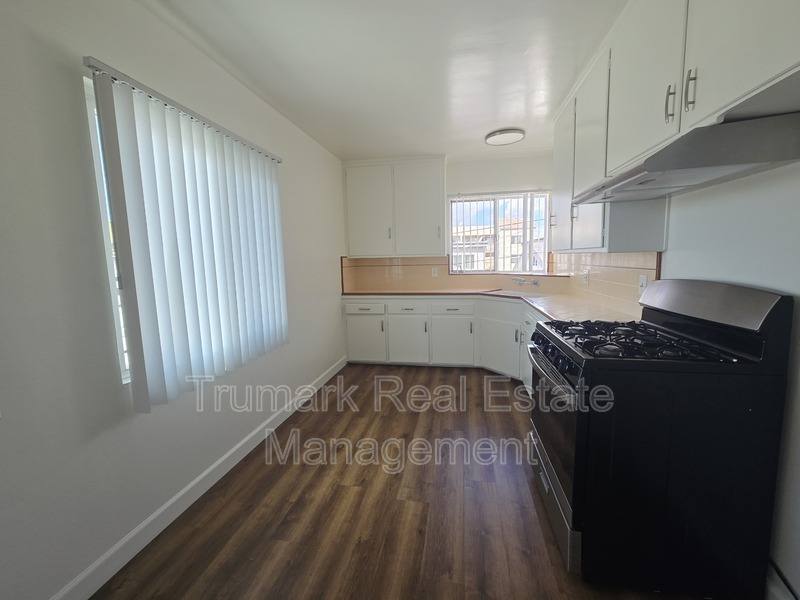 Apartment for rent at 311 N Pacific Ave #3, Glendale, CA 91203