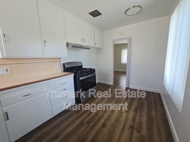 Apartment for rent at 311 N Pacific Ave #3, Glendale, CA 91203
